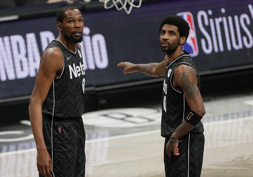 NBA湖人直播，热血赛场风云再现！