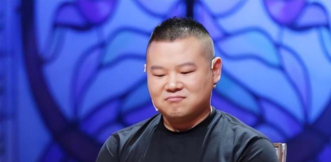 岳云鹏舞台魅力，笑中带泪的综艺新篇章