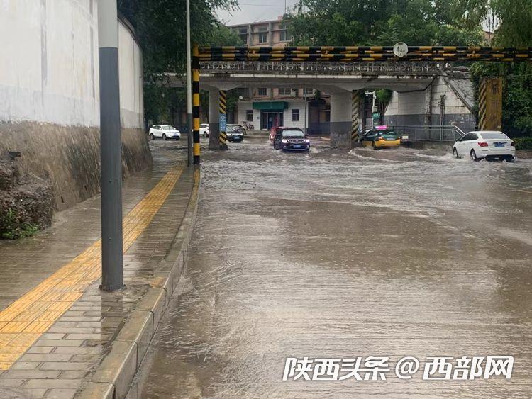 宝鸡大暴雨最新预警及应对暴雨天气风险的策略