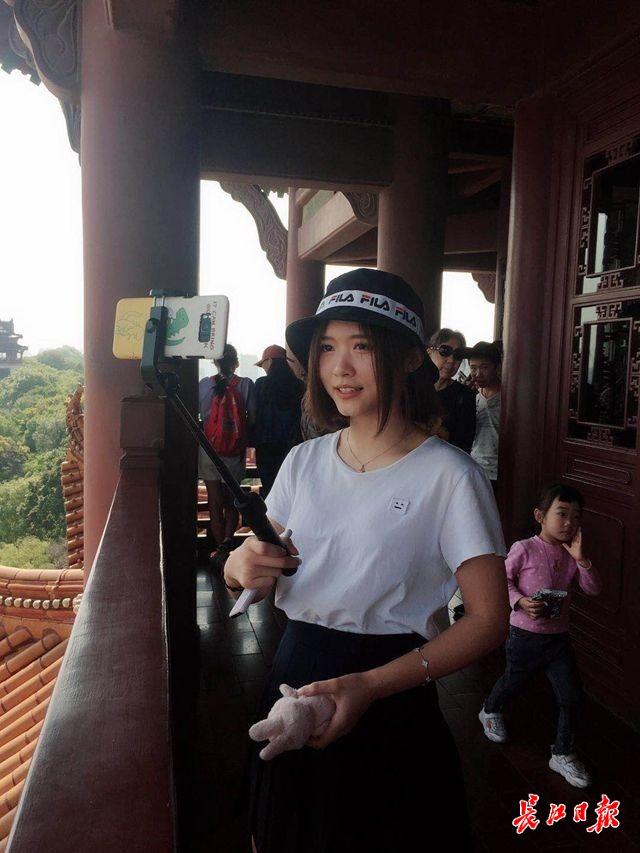 抖音并非当下最热的社交媒体平台，深度分析与观察