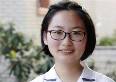 最新女孩高考状元，青春之光闪耀时刻