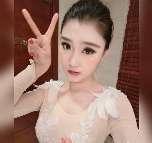 最新微博热议，社会现象的瞬间反应与公众情感的共鸣共振
