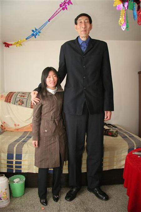 最新中国身高最高的人，巨人背后的故事探寻