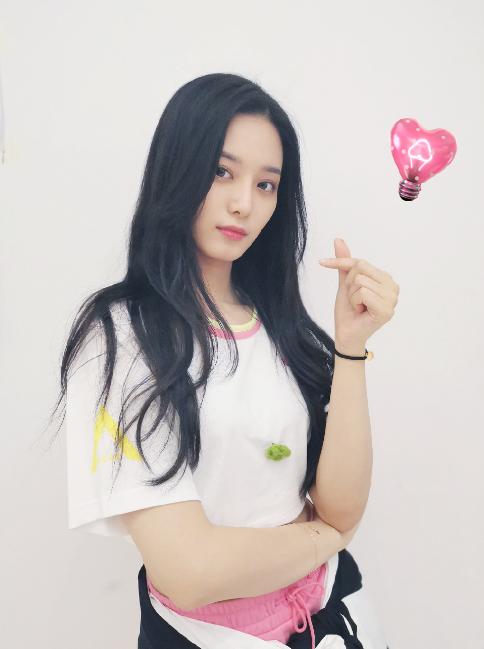 硬糖少女303最新视频，青春活力舞台的炫彩展现